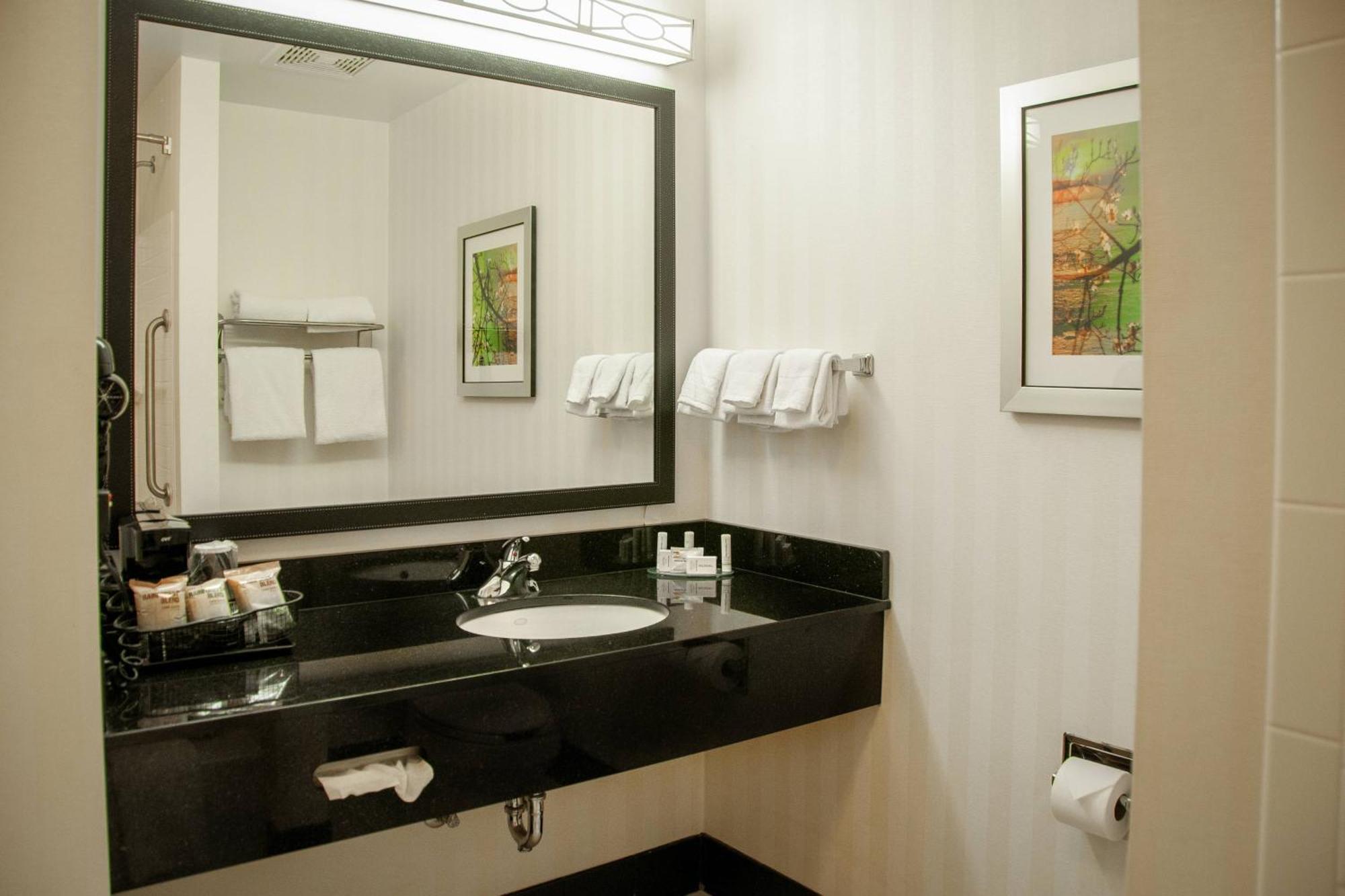 Fairfield Inn And Suites By Marriott Colorado Springs North Air Force Academy Gleneagle Dış mekan fotoğraf